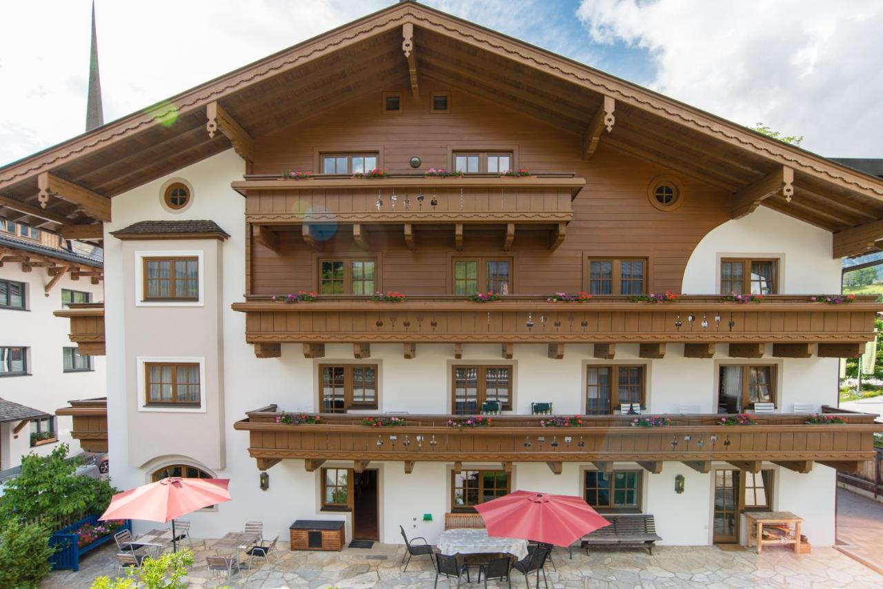 Pension Appartements Alpenblick Maria Alm Extérieur photo
