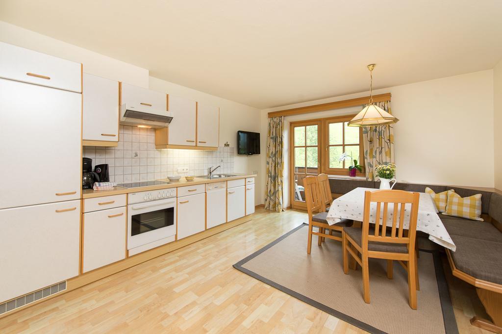Pension Appartements Alpenblick Maria Alm Extérieur photo